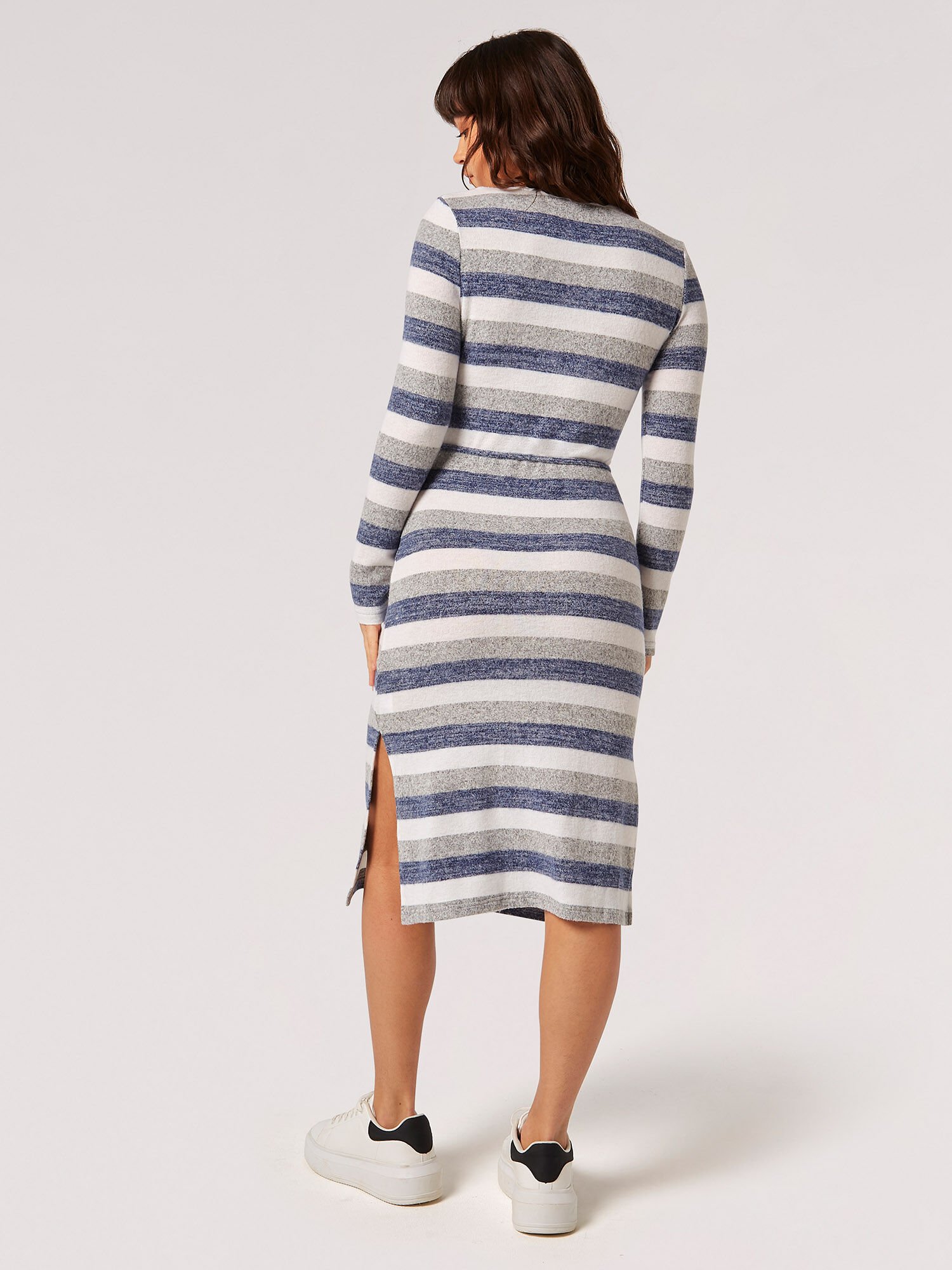 Dress 2024 jumpers ladies