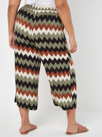 Curve Chevron High-Waist Culottes