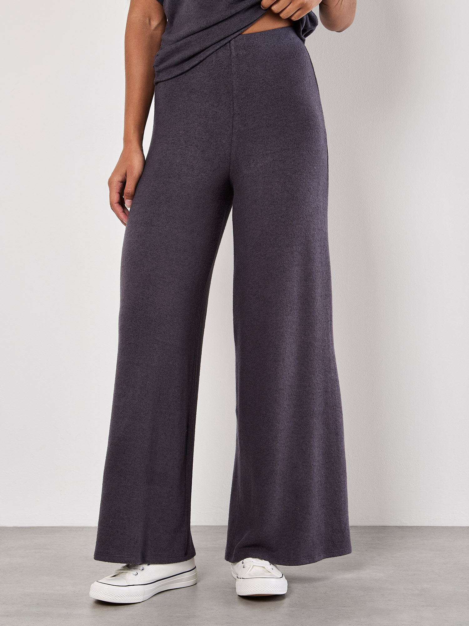 Soft Touch Wide Leg Trousers Apricot Clothing