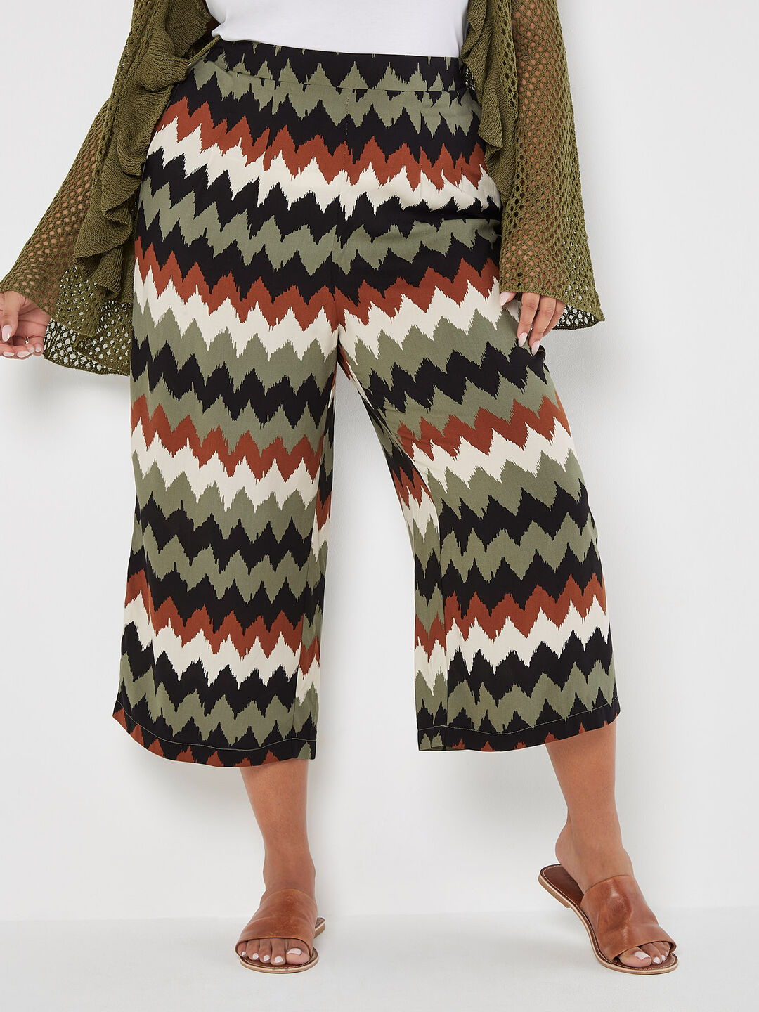 Image of Curve Chevron High-Waist Culottes