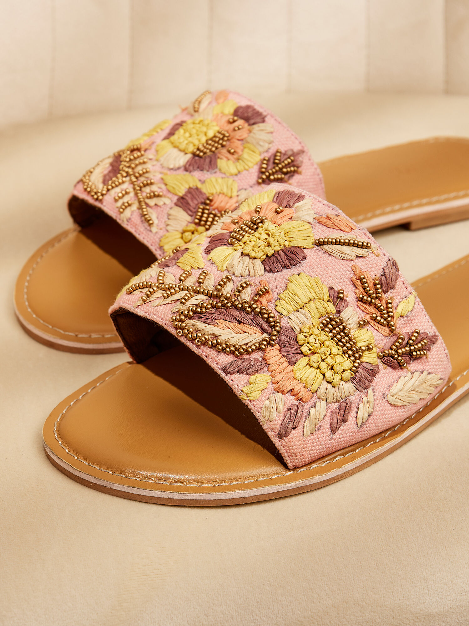Canvas sandal shop
