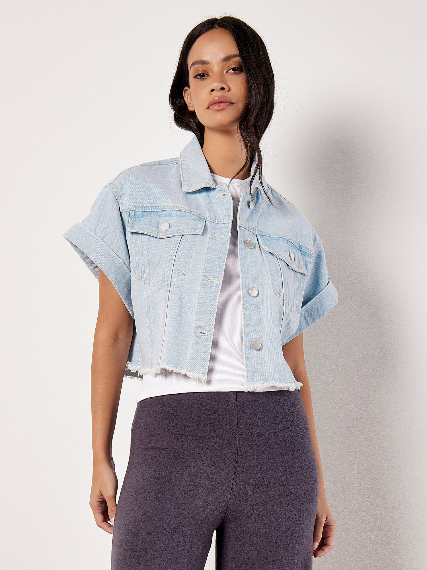 Cropped jeans jacket hotsell
