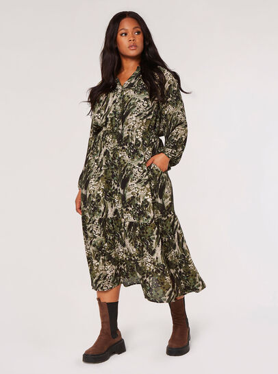 Curve Meadow Textured Midi Dress