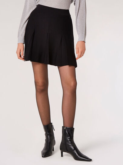 Knitted Pleated Mini Skirt
