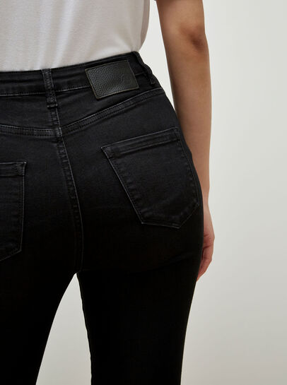 Button Detail Skinny Jeans