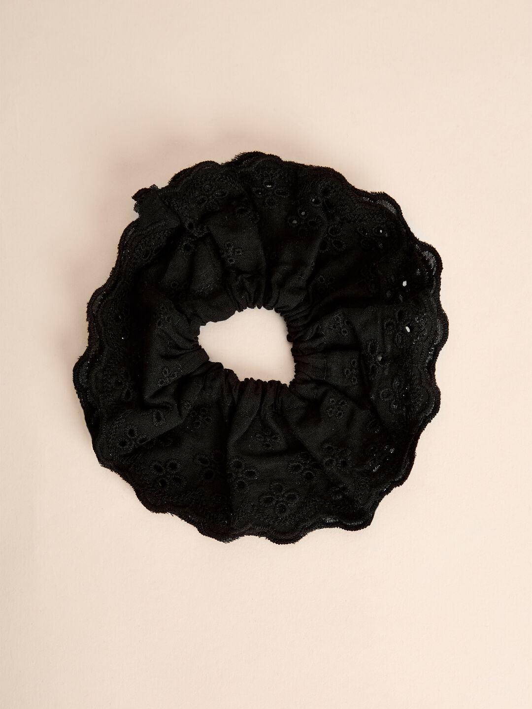 Broderie Anglaise Scrunchie
