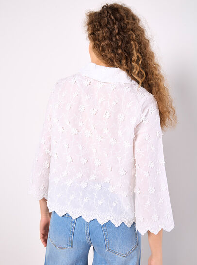 Applique Flowers Cropped Shirt