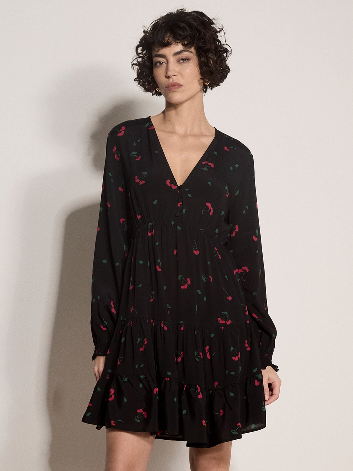 新品 Draped Cherry Pattern Mini One-Piece Cherry Print Crepe Mini Dress | Apricot Clothing