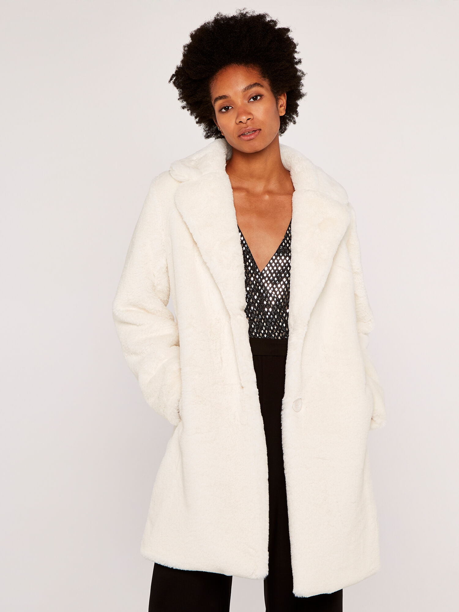 Apricot coats online
