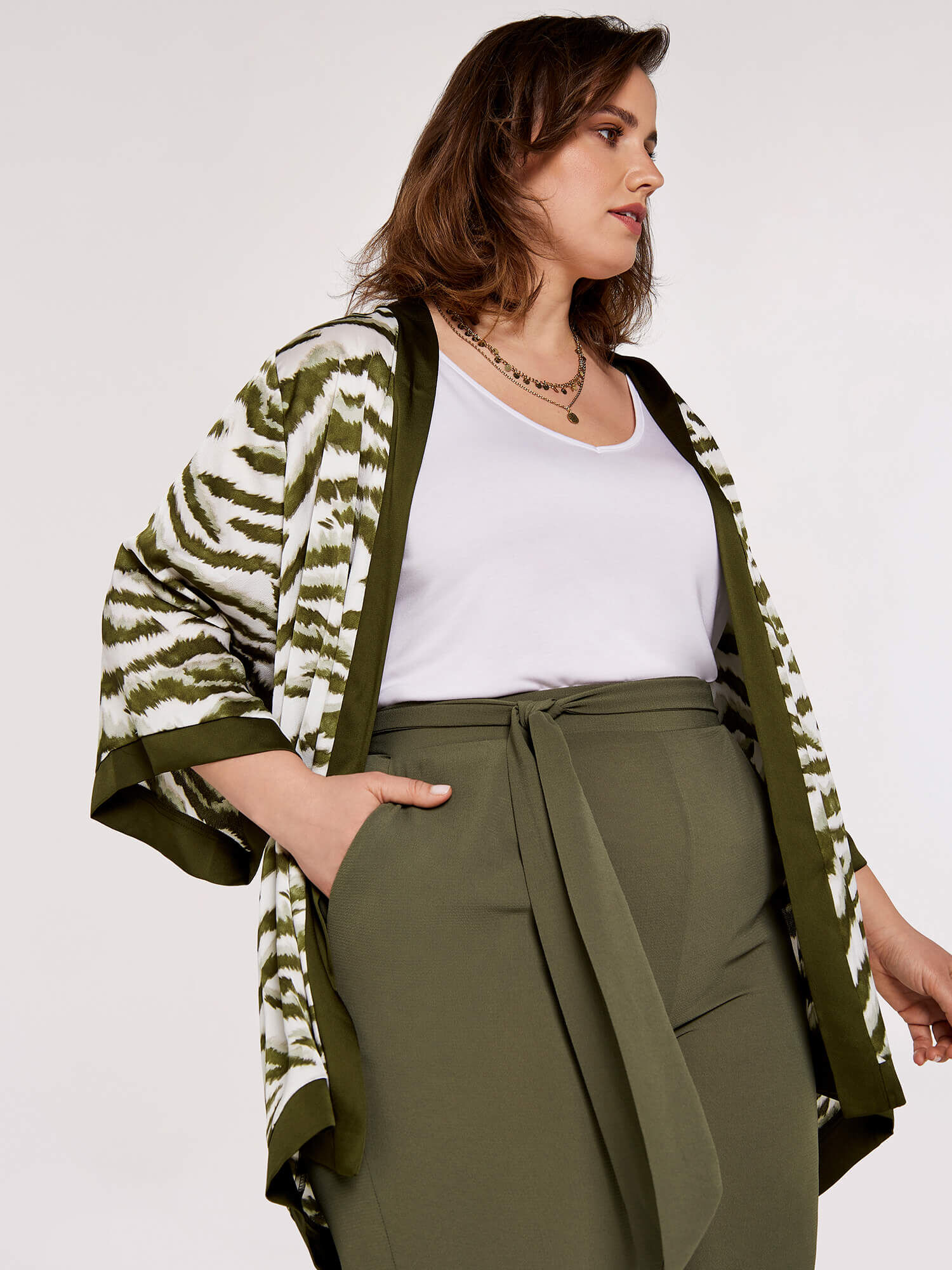 Curve Tapered Trousers Apricot Clothing