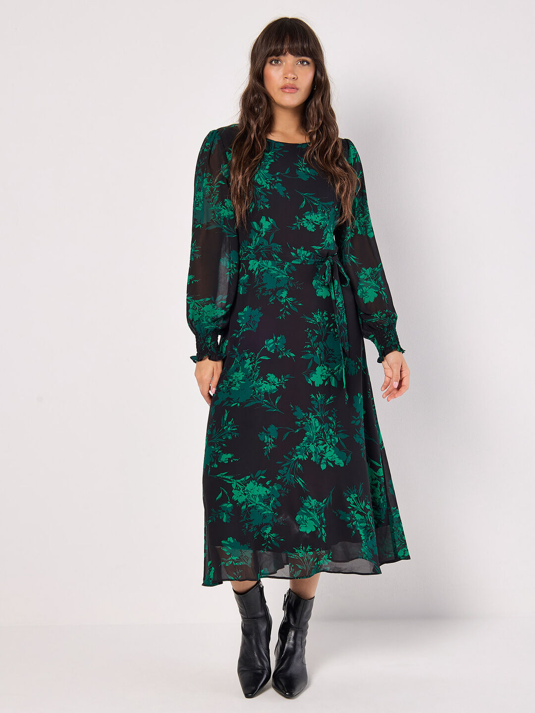 Apricot Women's Silhouette Floral Chiffon Midaxi Dress in Green | Size: 8