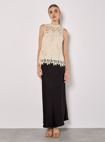 Guipure Floral Lace Top