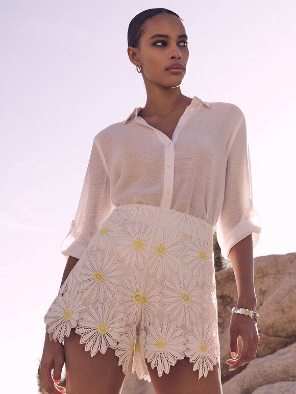 Daisy Lace Shorts, Cream, large