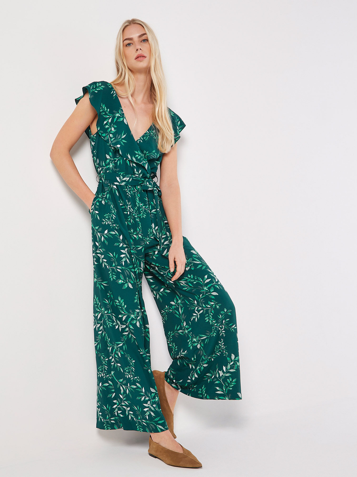 Apricot banana top leaf jumpsuit