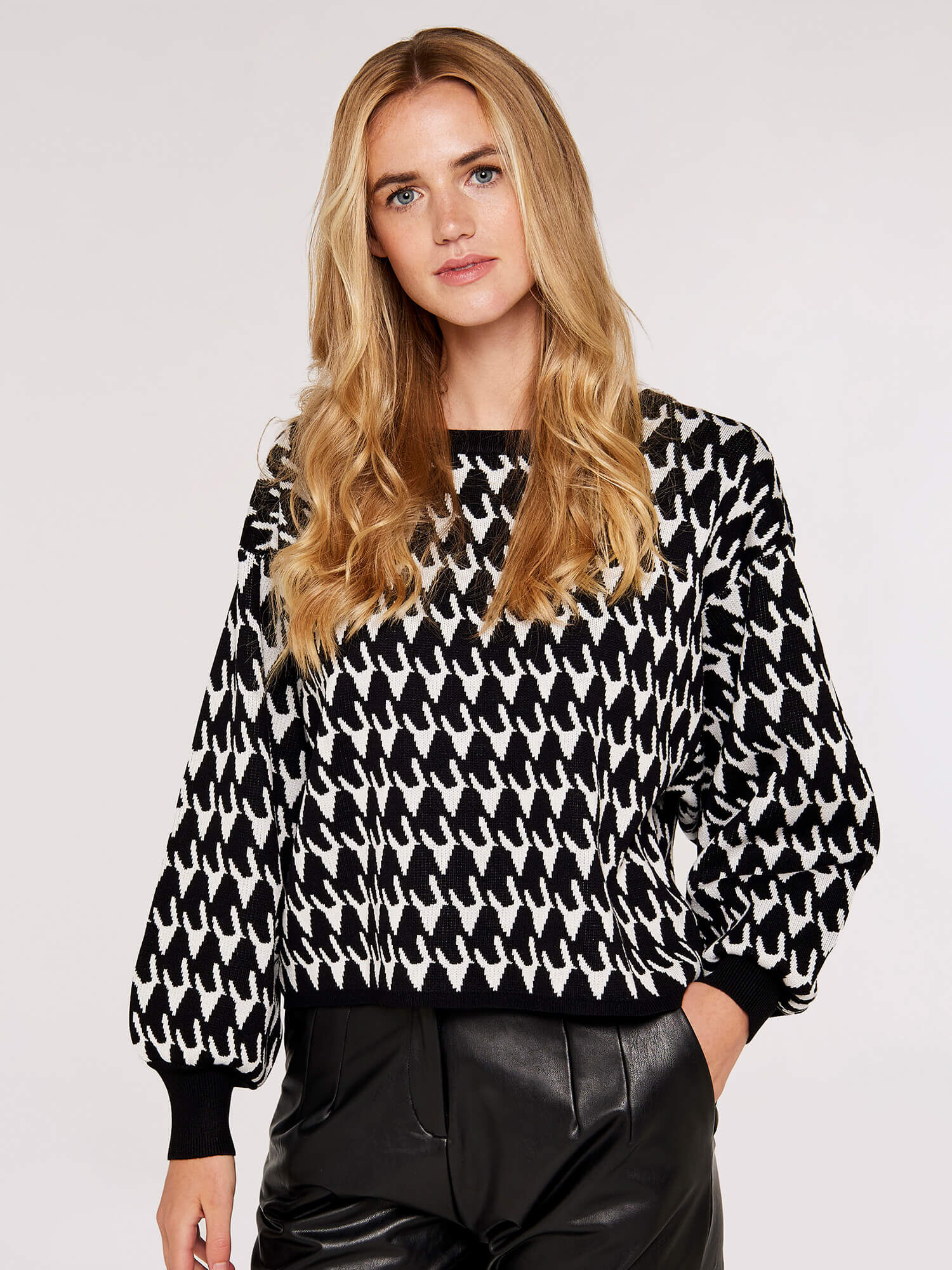 Houndstooth jumper deals