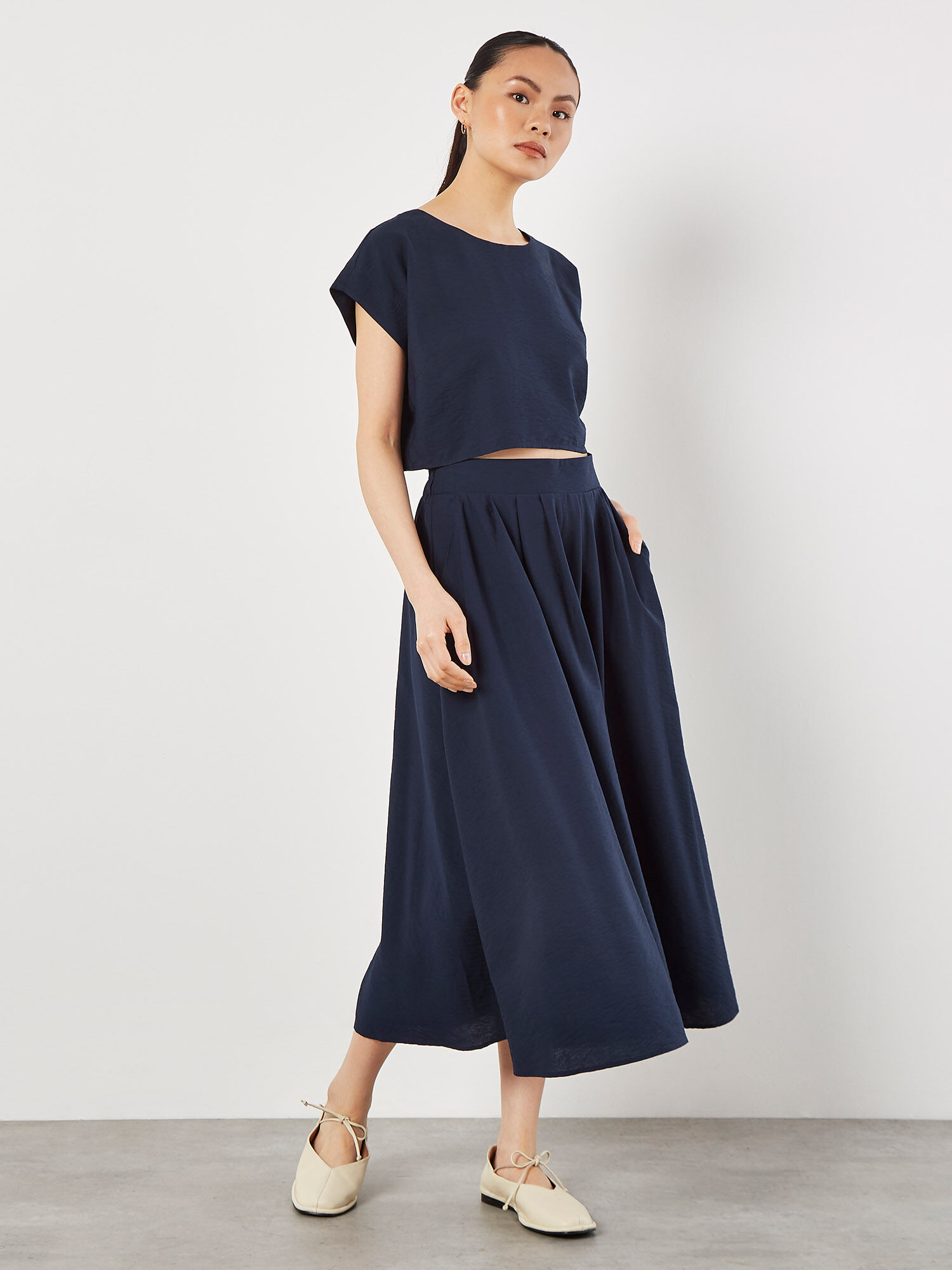 Woven Boxy Crop Top Apricot Clothing