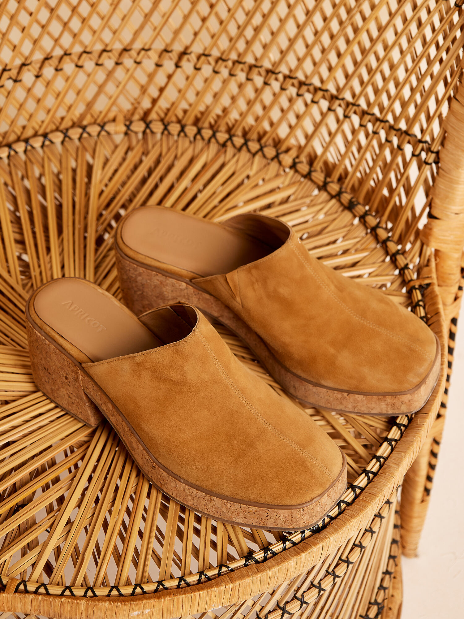 Suede sales clogs womens