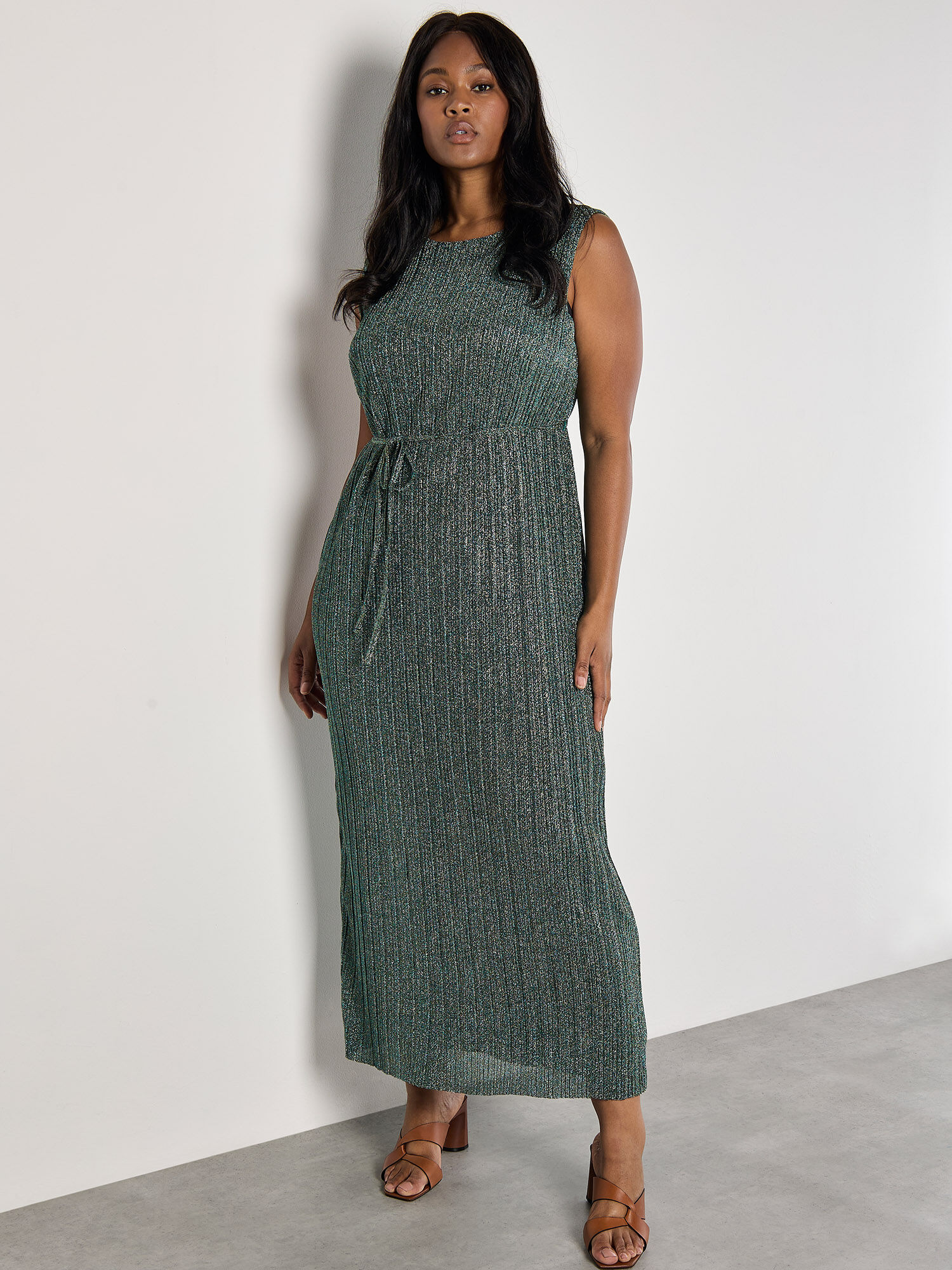 Curve Sparkle Plisse Midi Dress Apricot Clothing