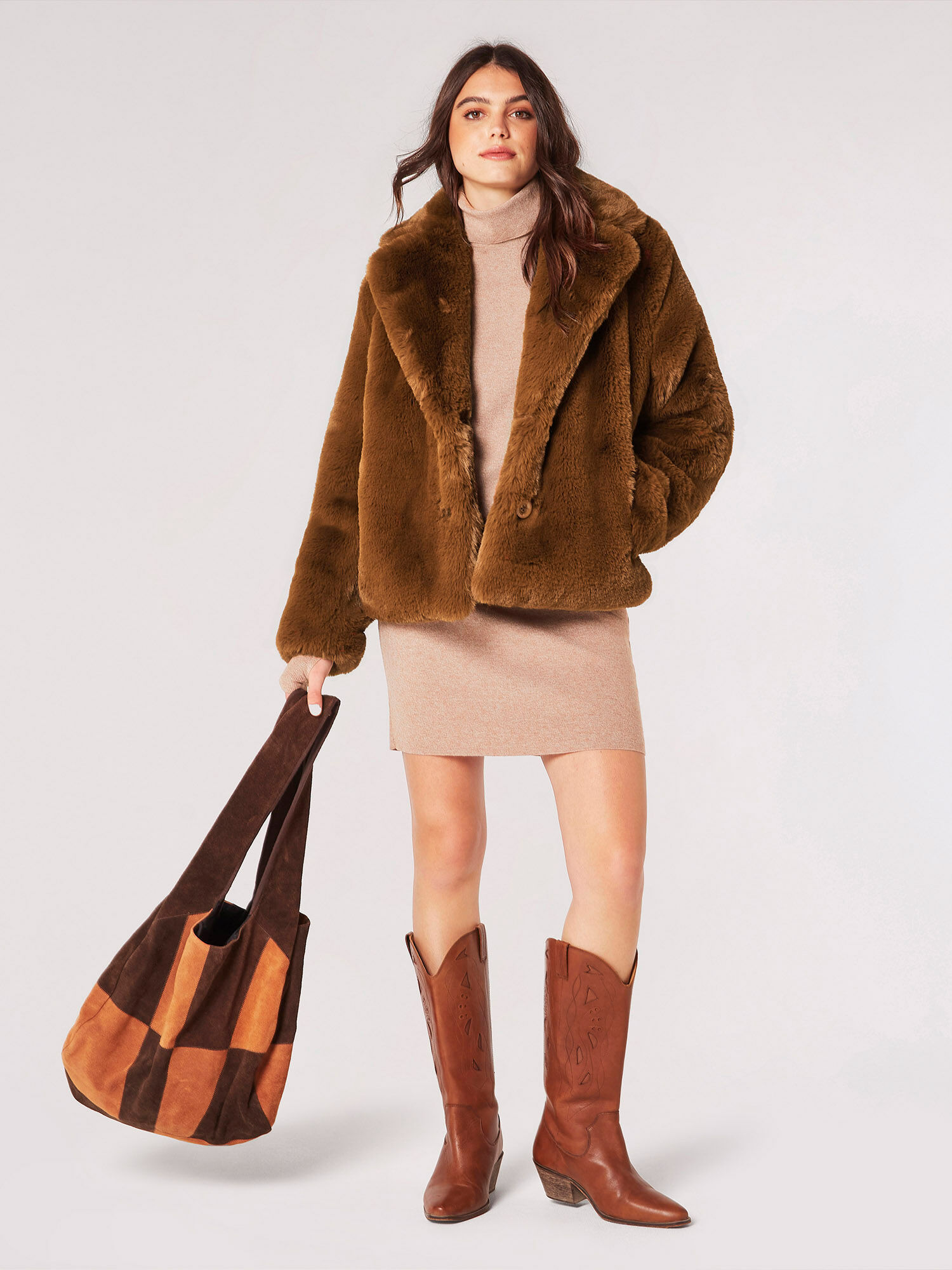 Short fur coat womens hotsell