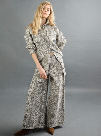 Zimi Wide-Leg Leopard Print Jeans