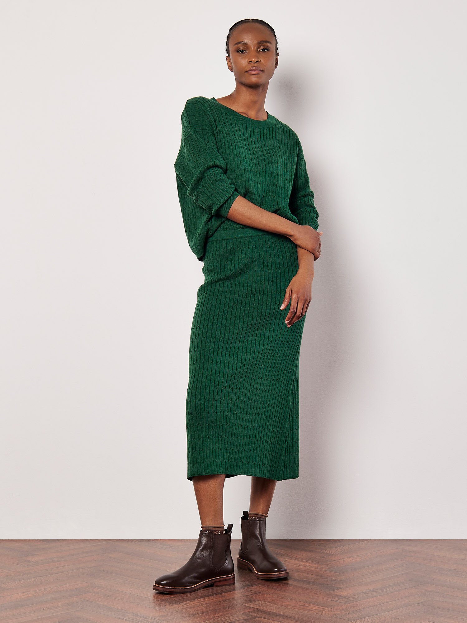 Fine Knit Cable Midi Skirt Apricot Clothing