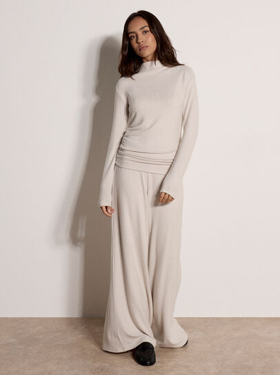 Side Ruched Soft-Touch Top