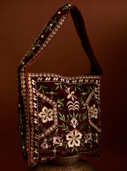Floral Embroidered Shoulder Bag