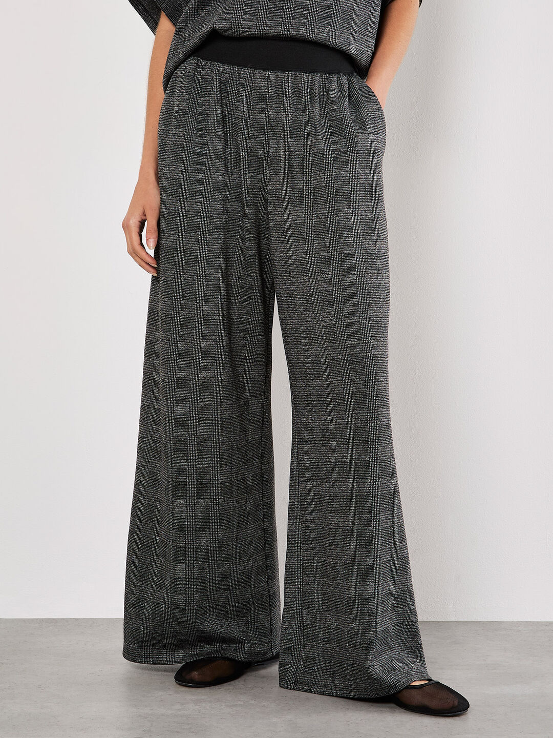 Image of Check Print Wide Leg Trousers