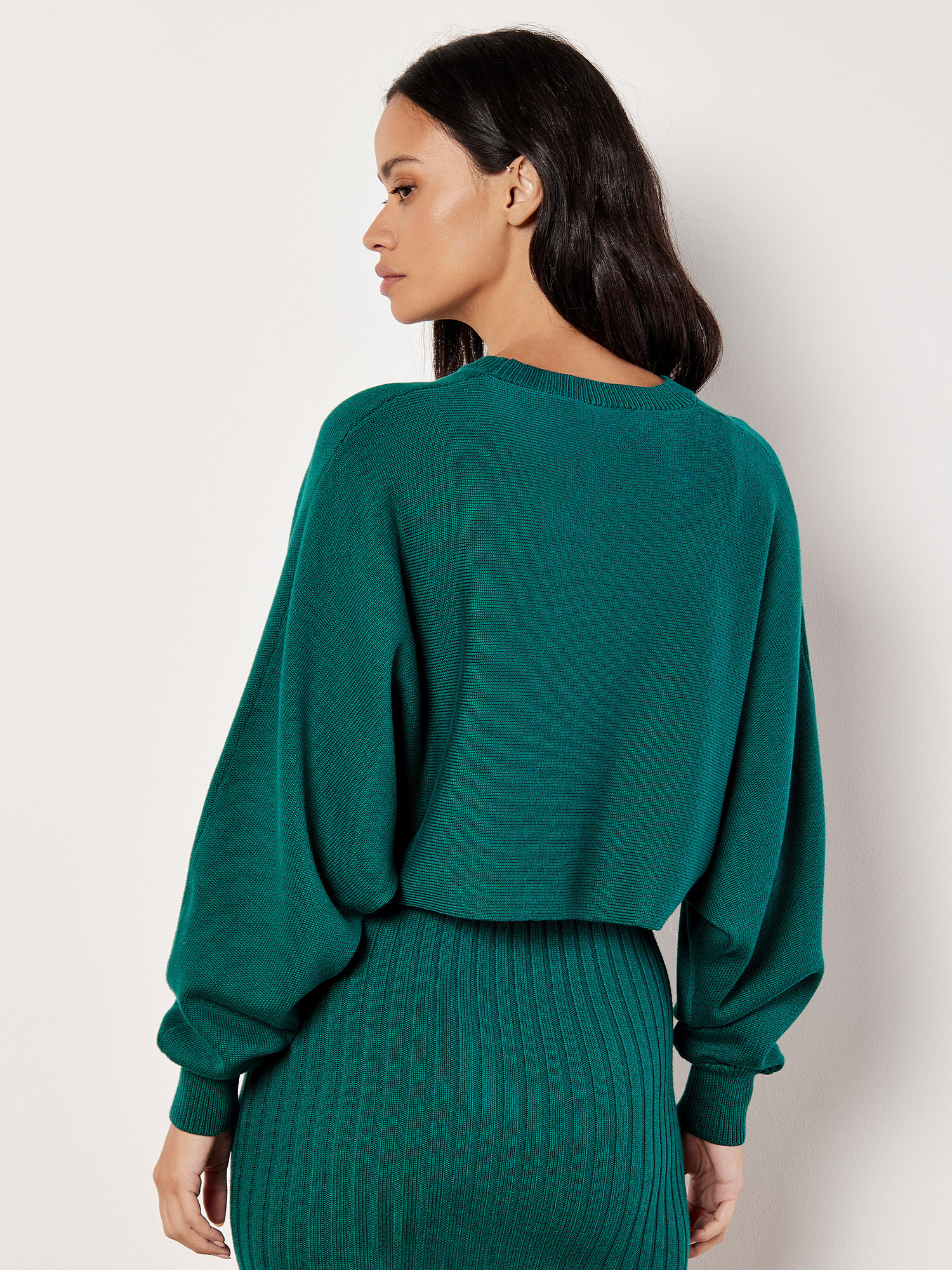 Cropped batwing sweater 2025