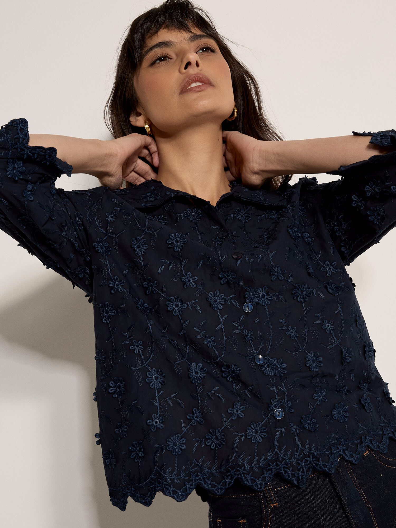 Applique Flowers Cropped Shirt | Apricot Clothing