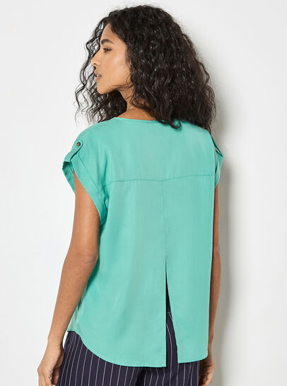 Split Hem Lightweight T-Shirt