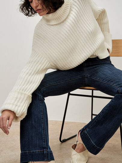 Lena Fit And Flare High Waist Jeans