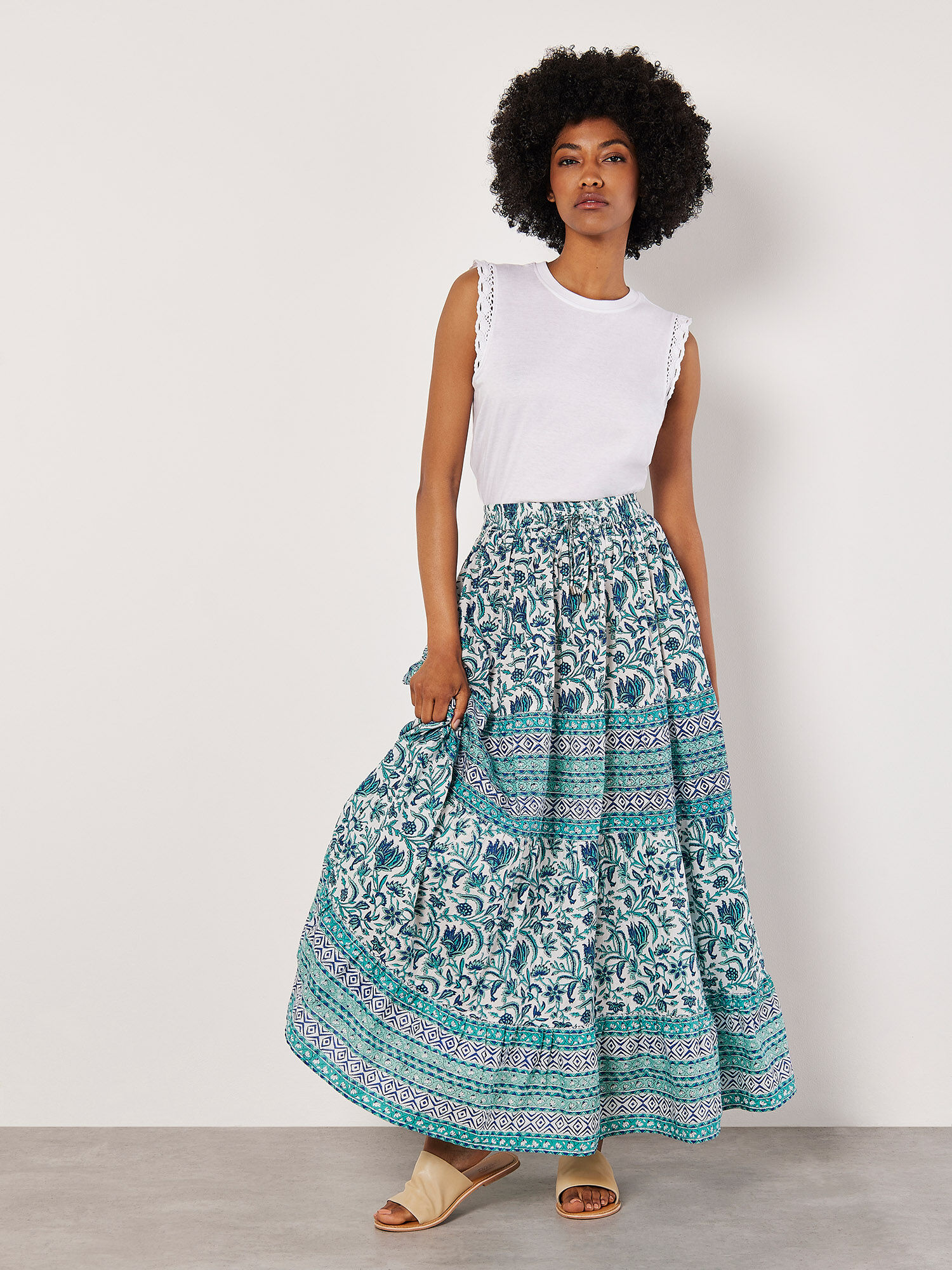 Floral tiered maxi skirt discount