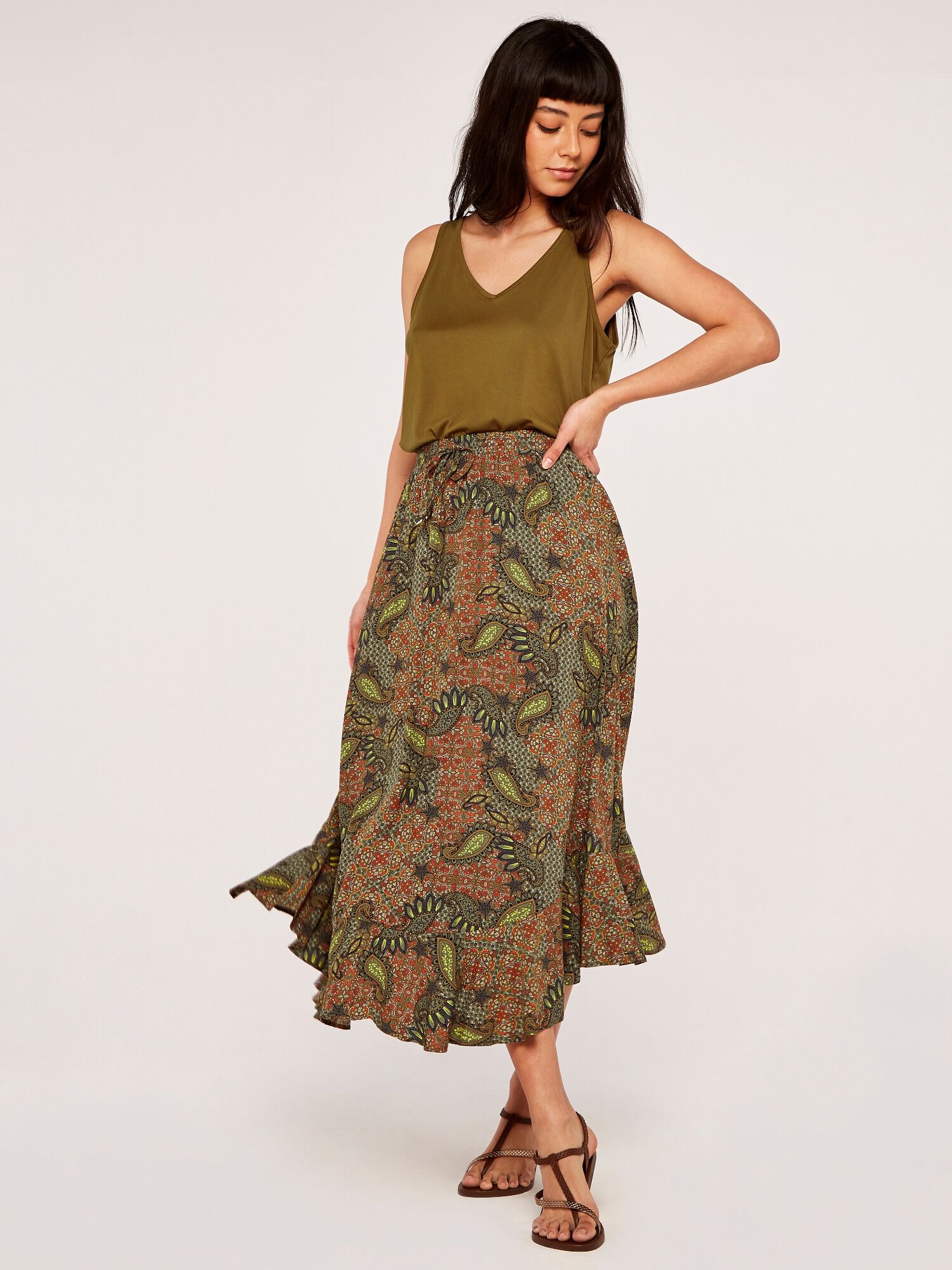 Paisley Enchant Curved Hem Skirt