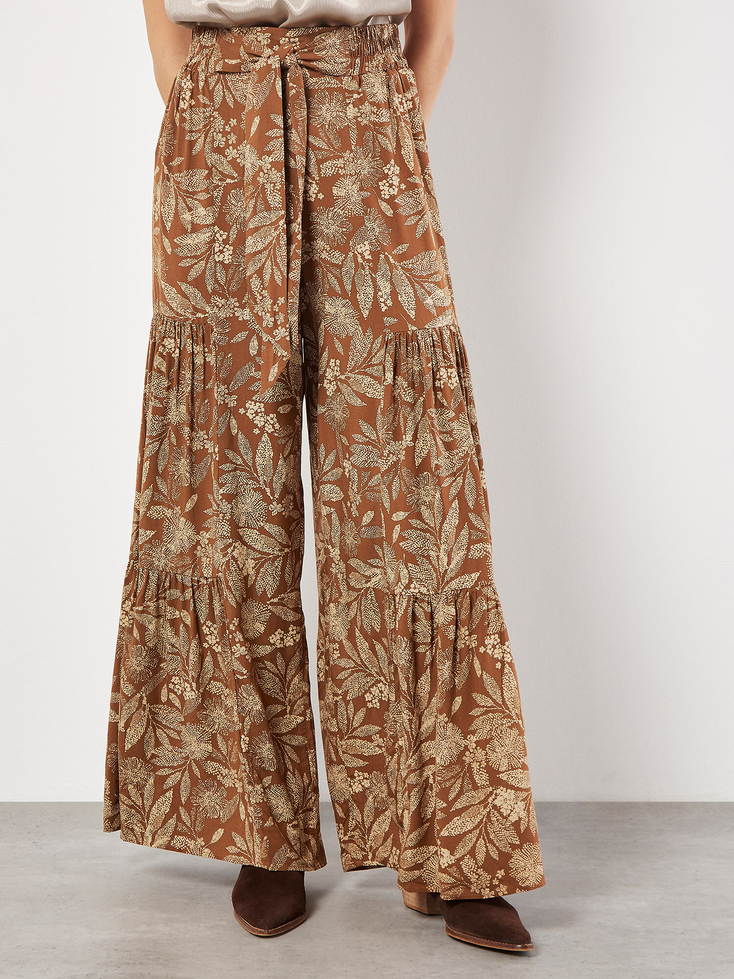 Wide leg rust trousers outlet