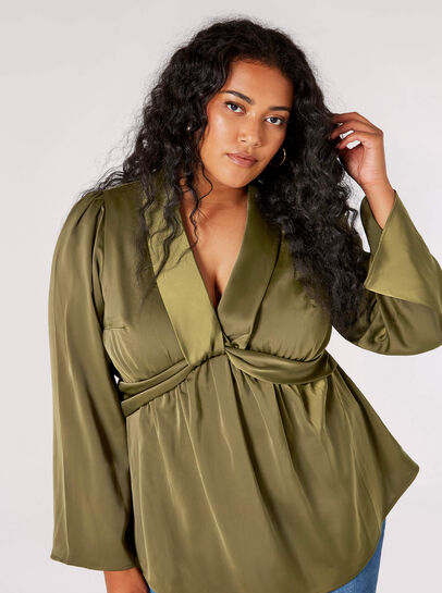 Curve Satin Twist Knot Top