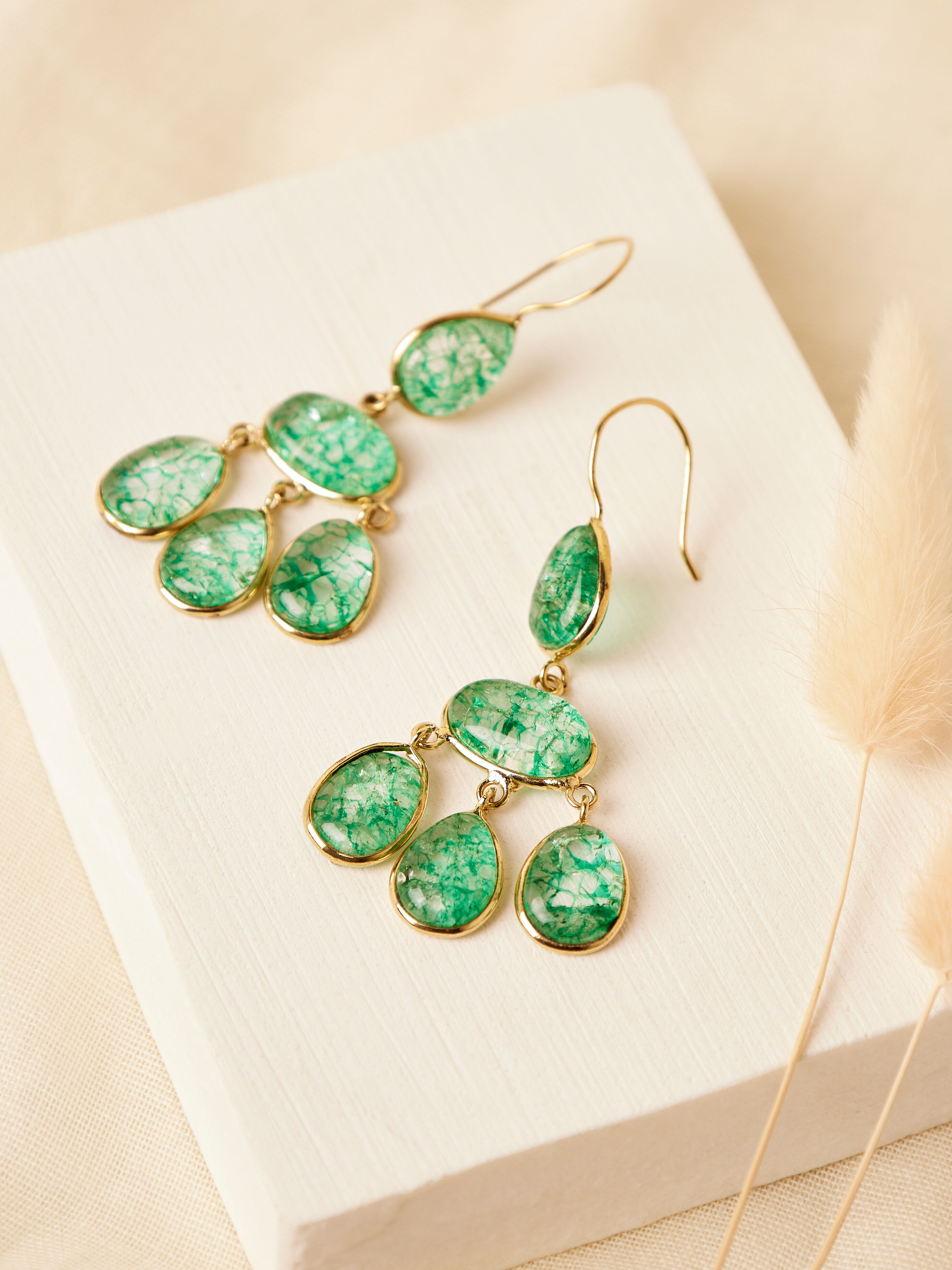 Large green stone earrings discount