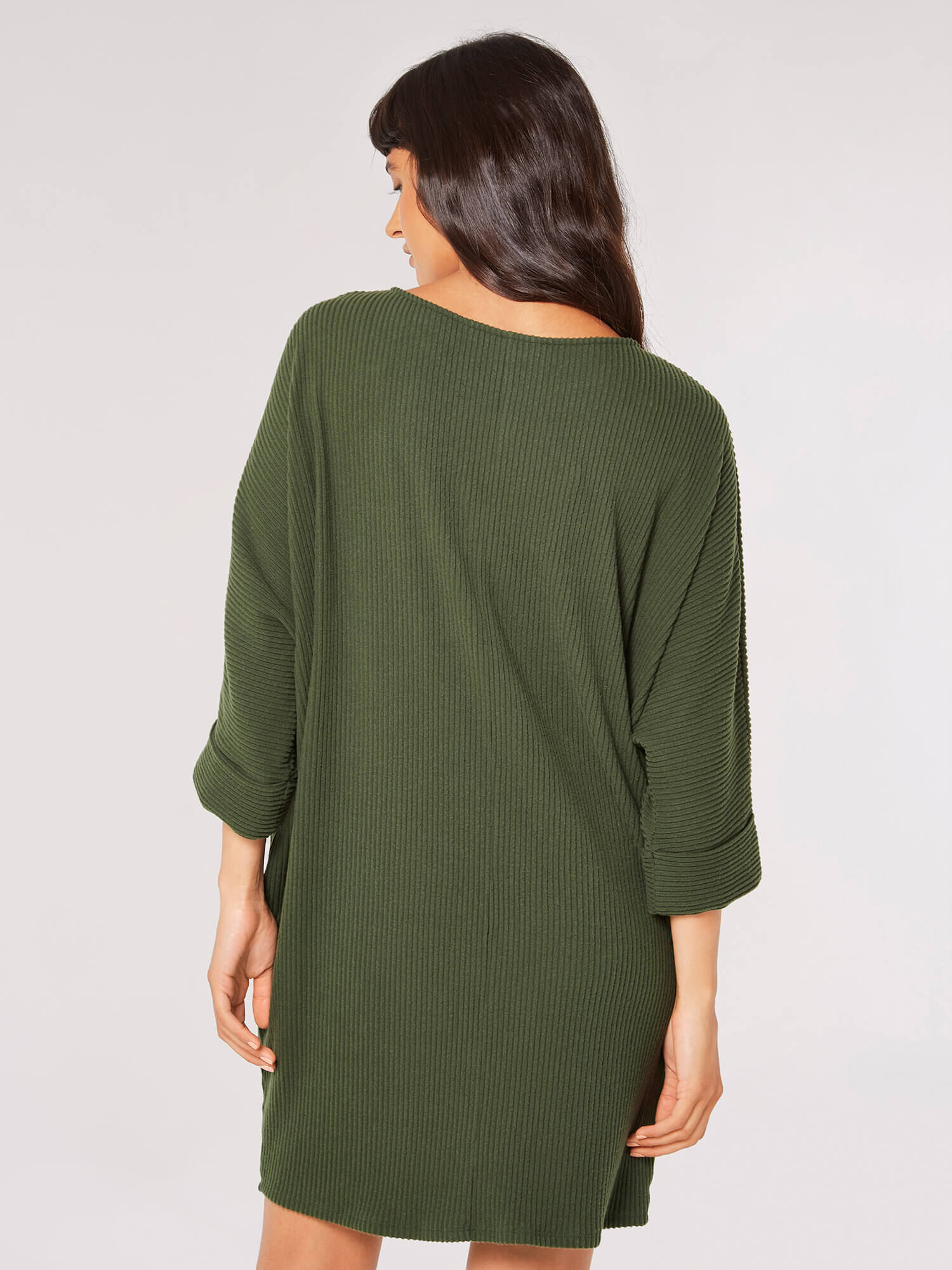 Long green online t shirt dress