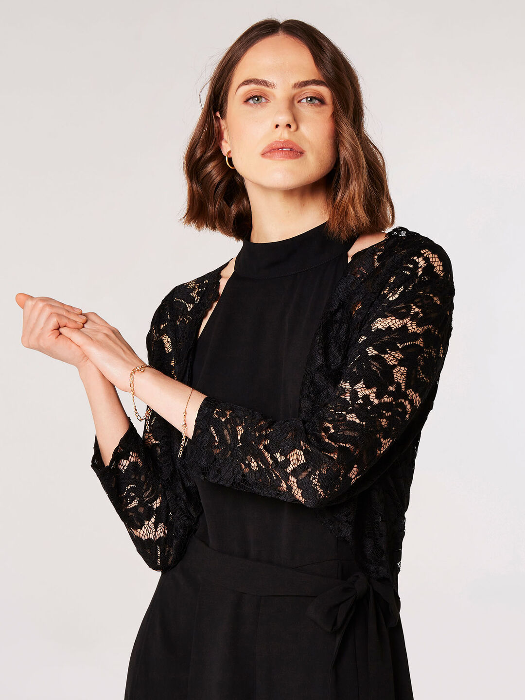 Image of Cropped Lace Bolero