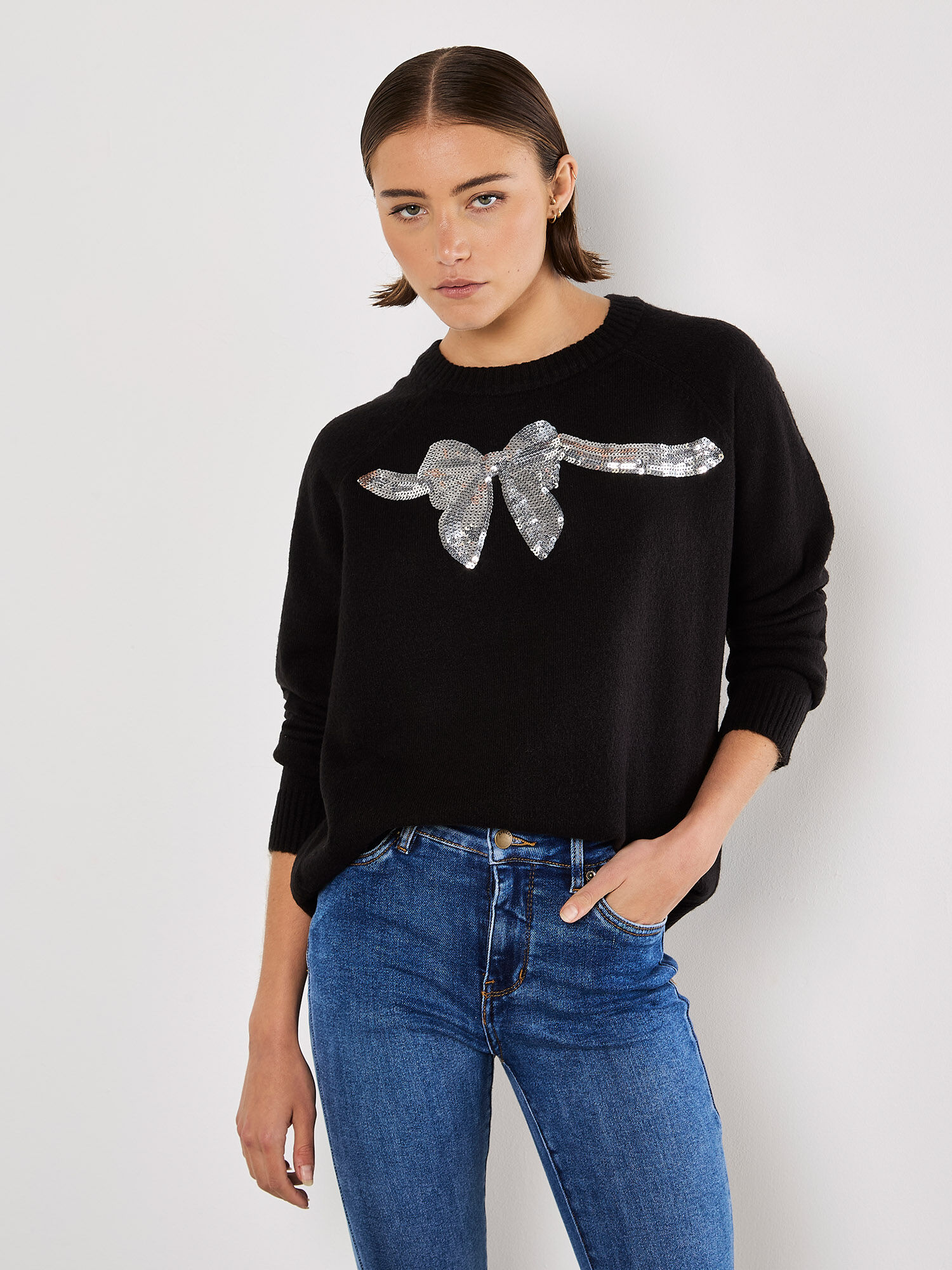 Jumper with bow on shoulder online