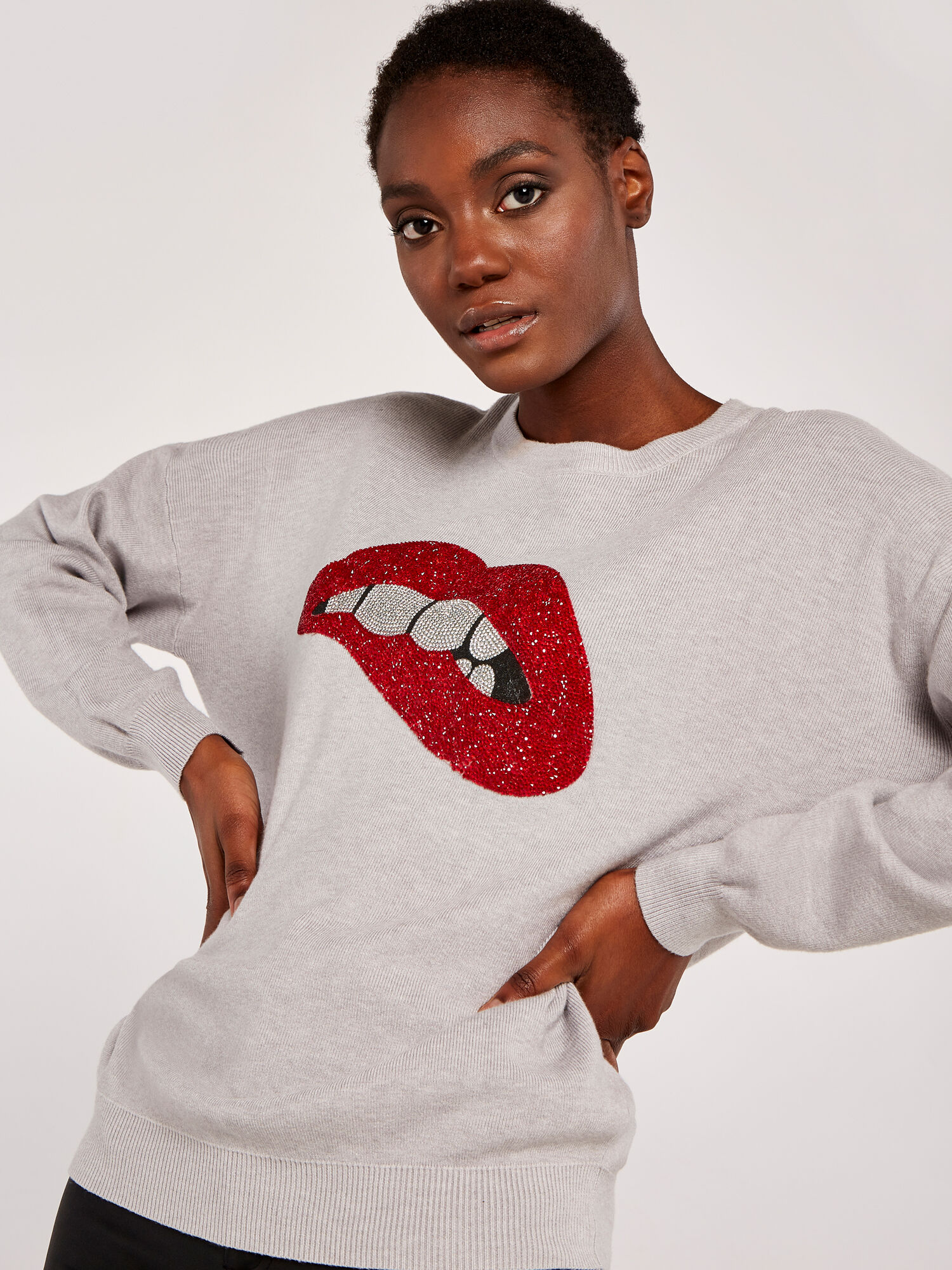 Jumper discount with lips