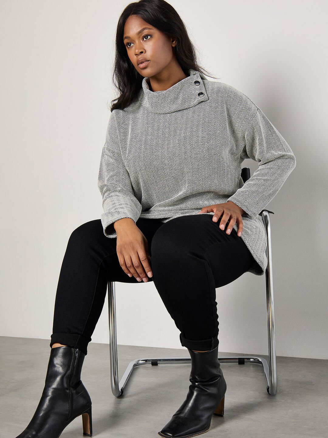 Image of Curve Chevron Jacquard Wrap Top