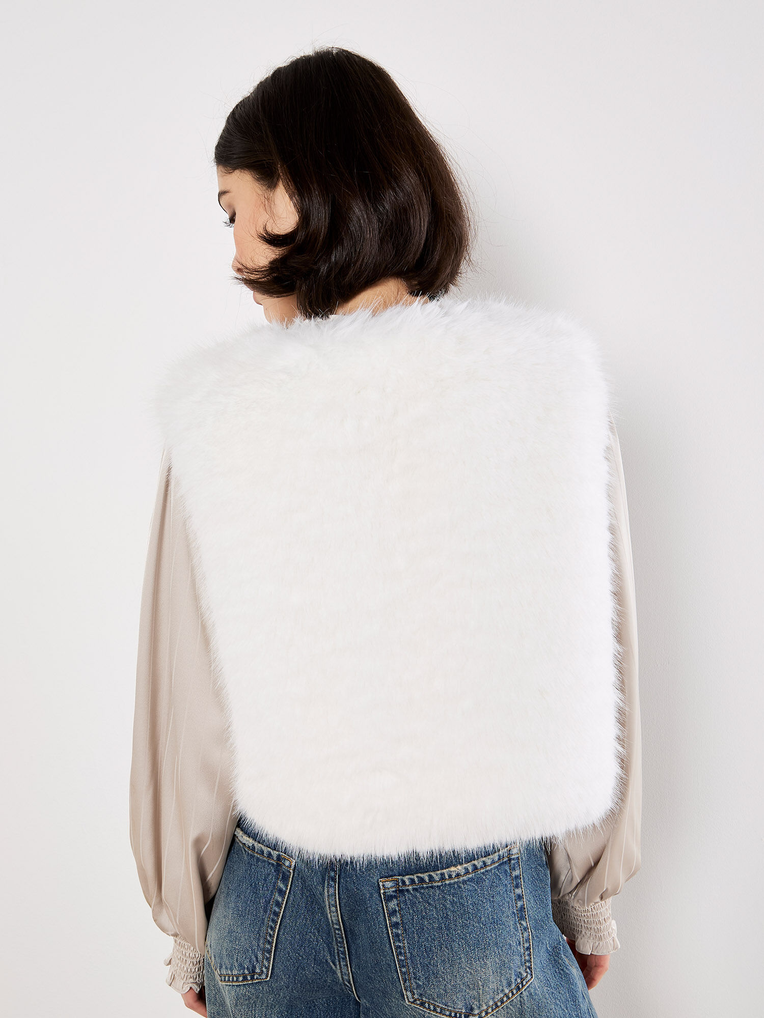 Faux Fur Cropped Gilet | Apricot Clothing