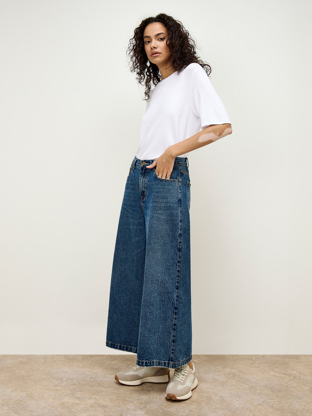 Image of Luna Wide-Leg Non-Stretch Jeans