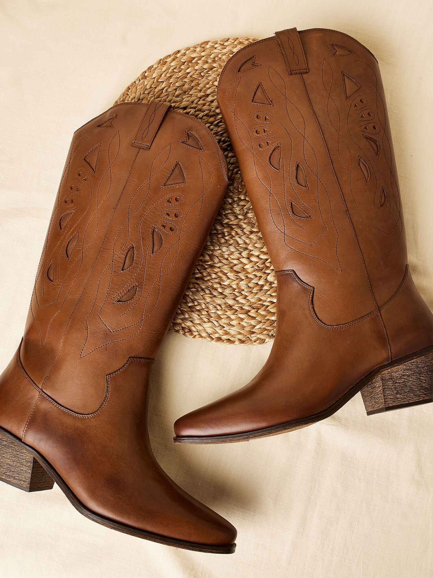 Leather cowgirl on sale boots uk