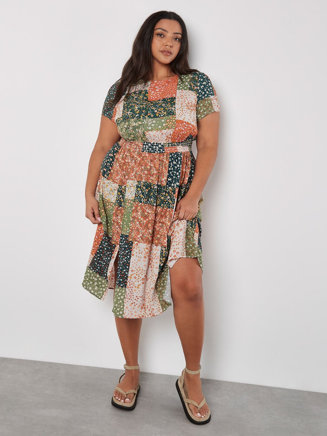 Image of Curve Ditsy Patchwork Print Midi Dress
