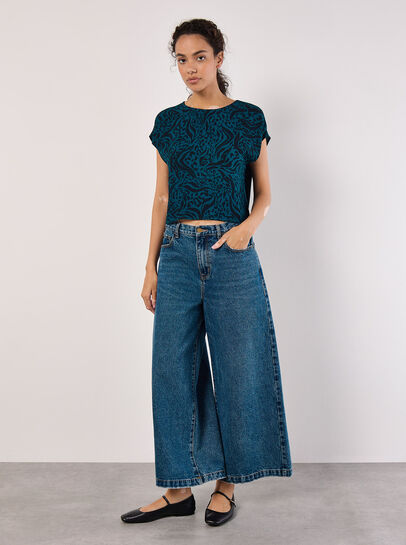 Mixed Animal Textured Cropped T-Shirt