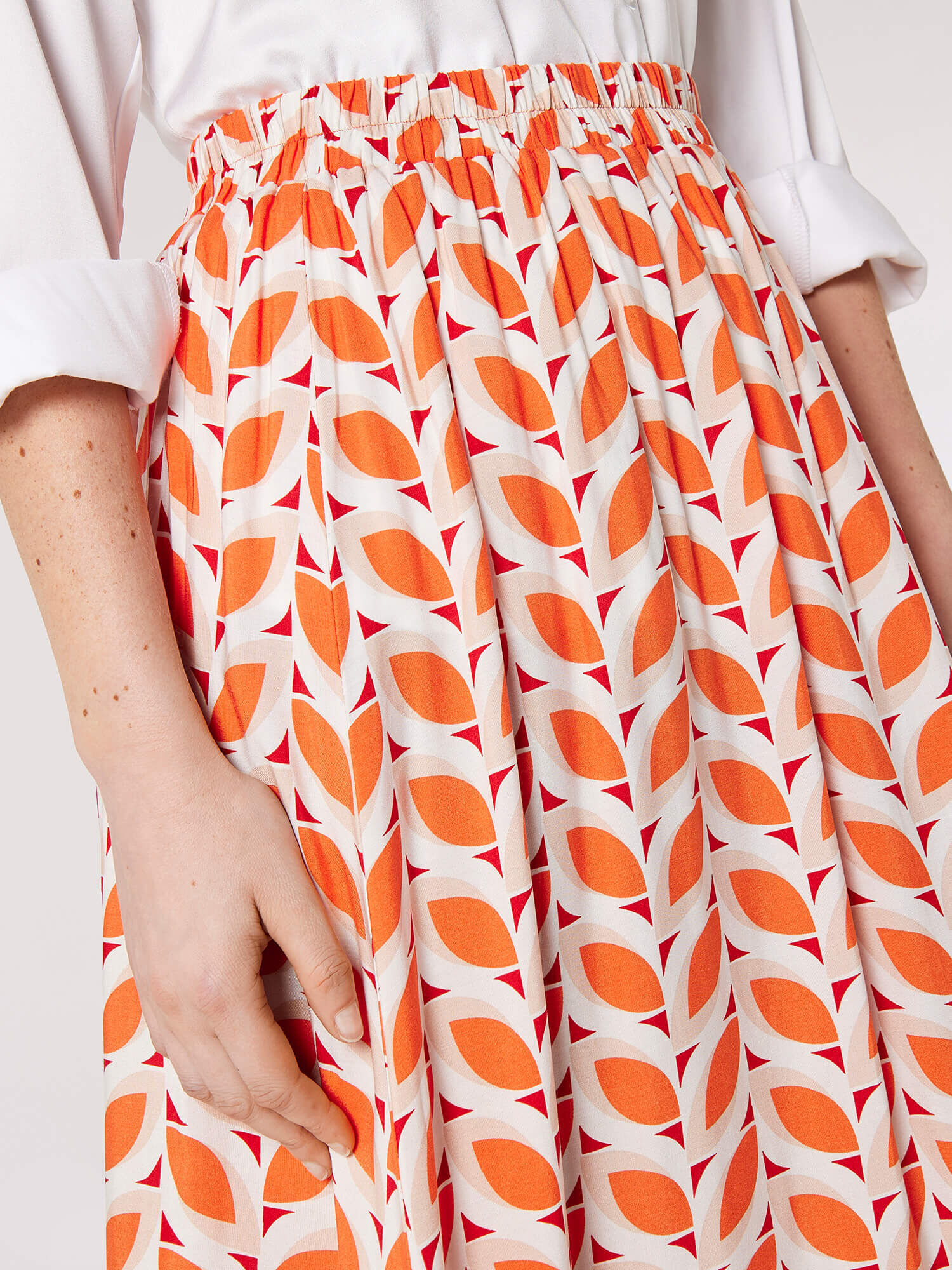 Pleated maxi skirt orange clearance