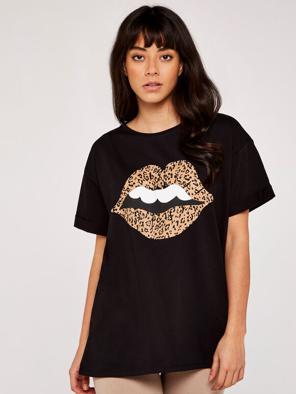 Wild Animal Lips Turn Up T-Shirt, Black, large