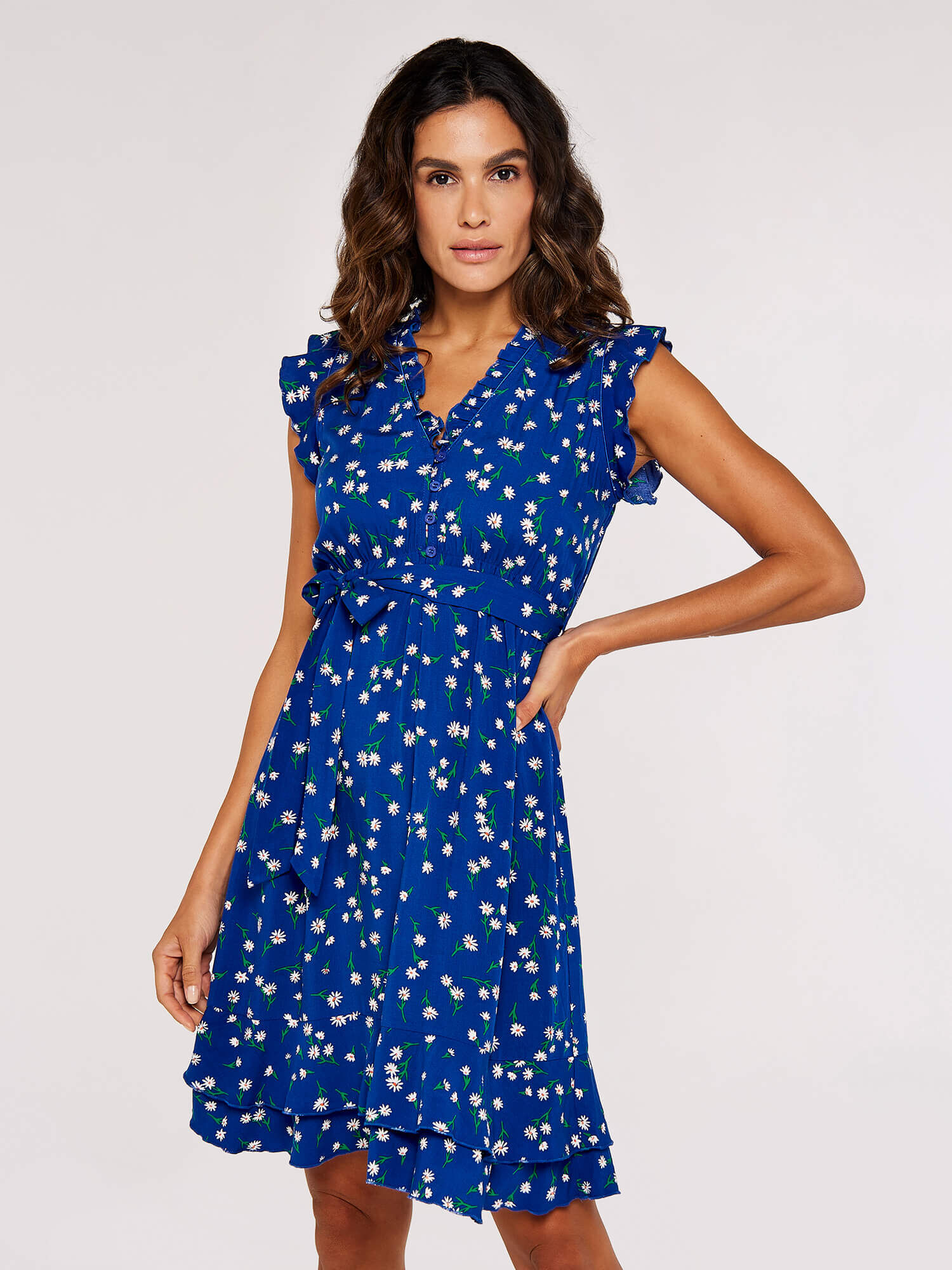 Daisy hotsell dresses uk